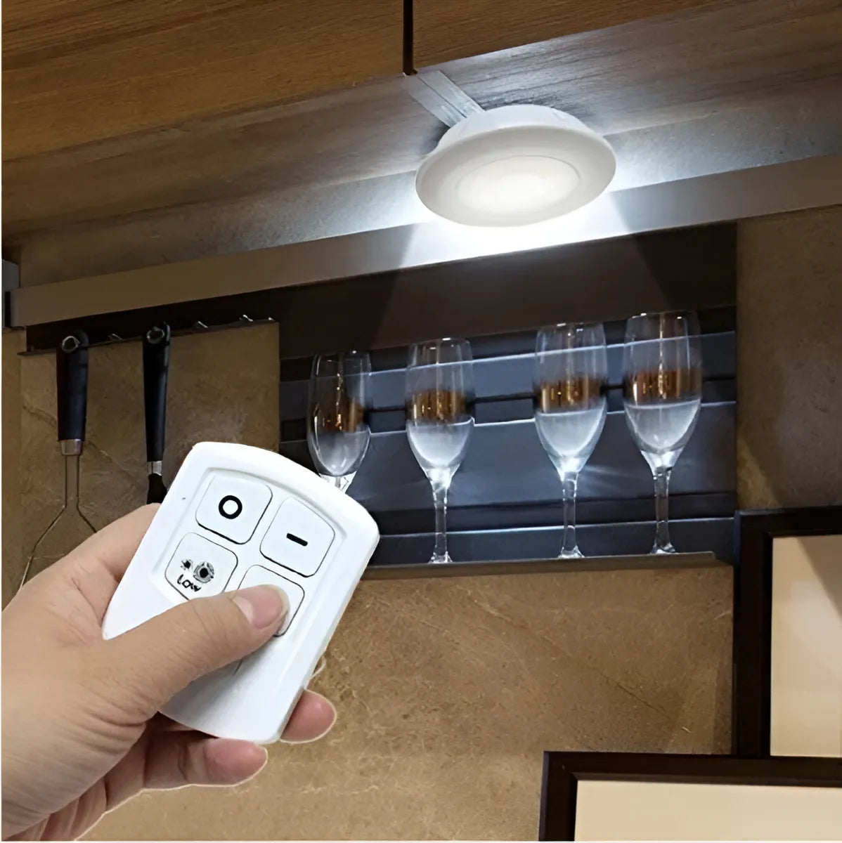 Set Lámpara de Emergencia LED con Control Remoto – Luz inalámbrica y versátil